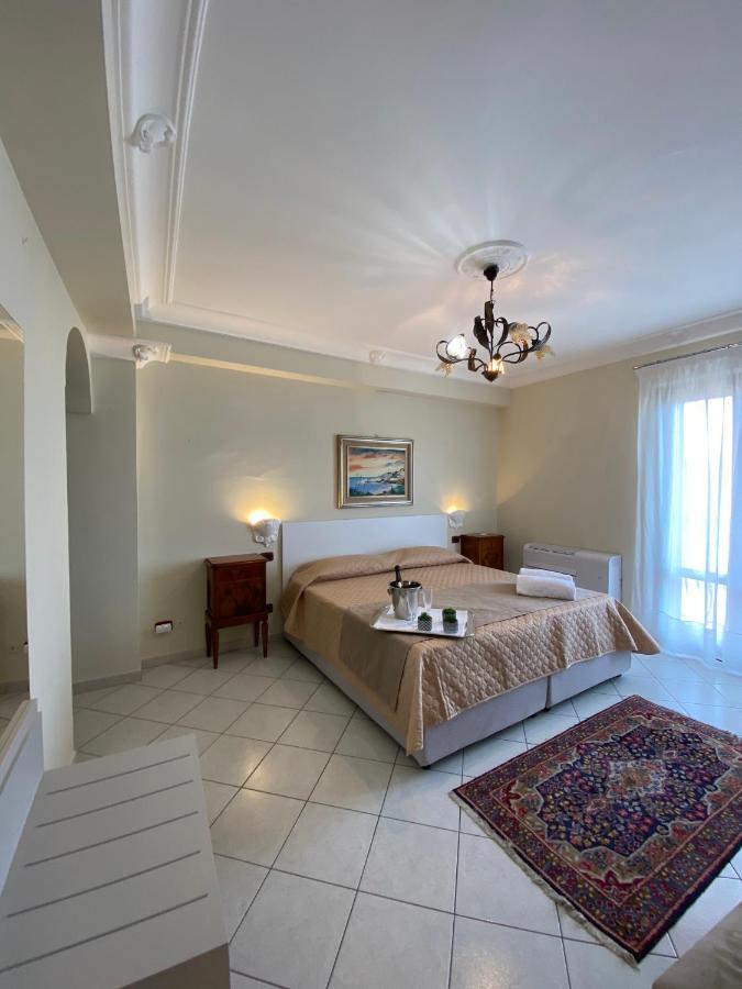 Scala Dei Turchi Palace Suites Реальмонте Екстер'єр фото