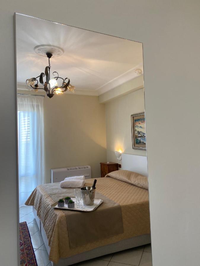 Scala Dei Turchi Palace Suites Реальмонте Екстер'єр фото
