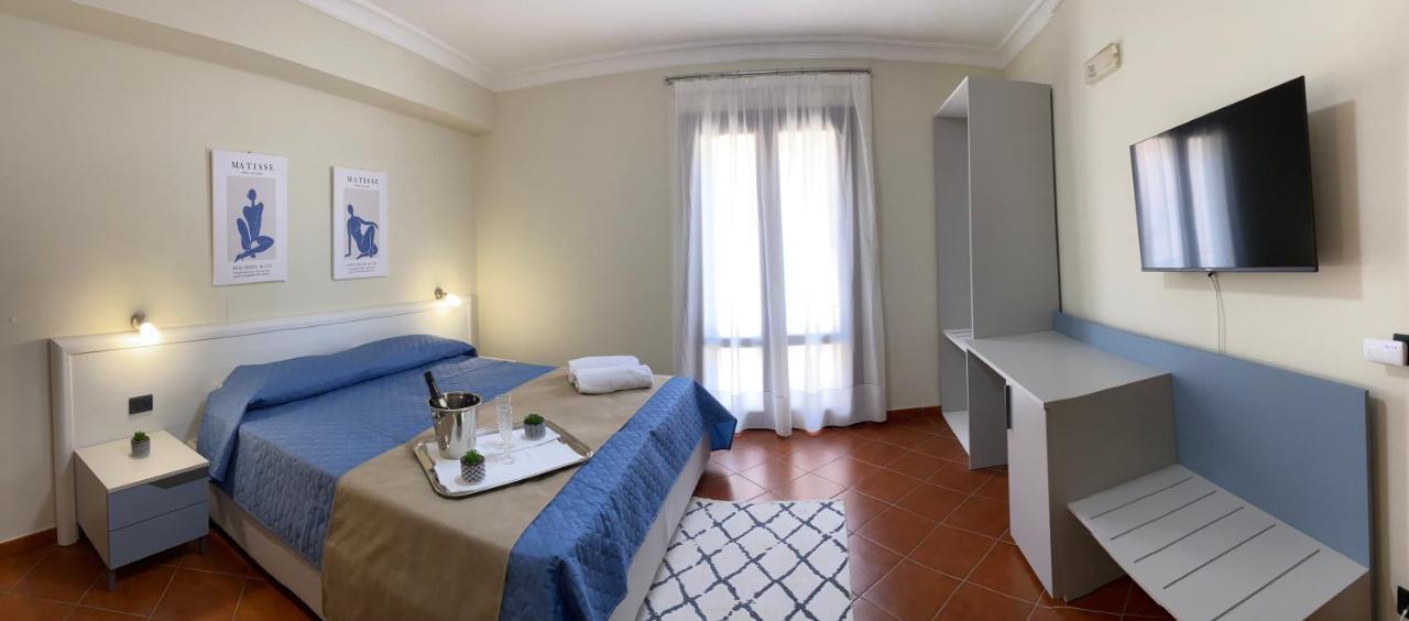 Scala Dei Turchi Palace Suites Реальмонте Екстер'єр фото